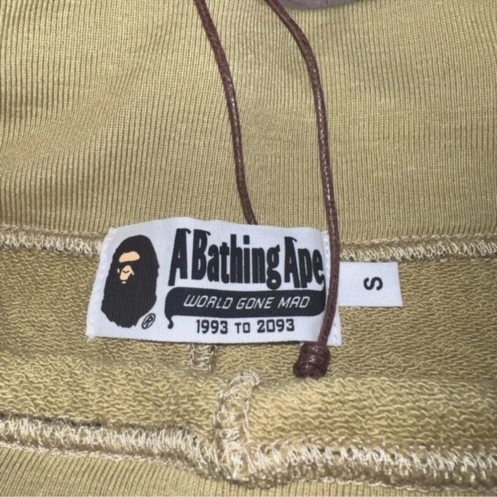 NWT BAPE : Camo Shark Sweat Shorts
